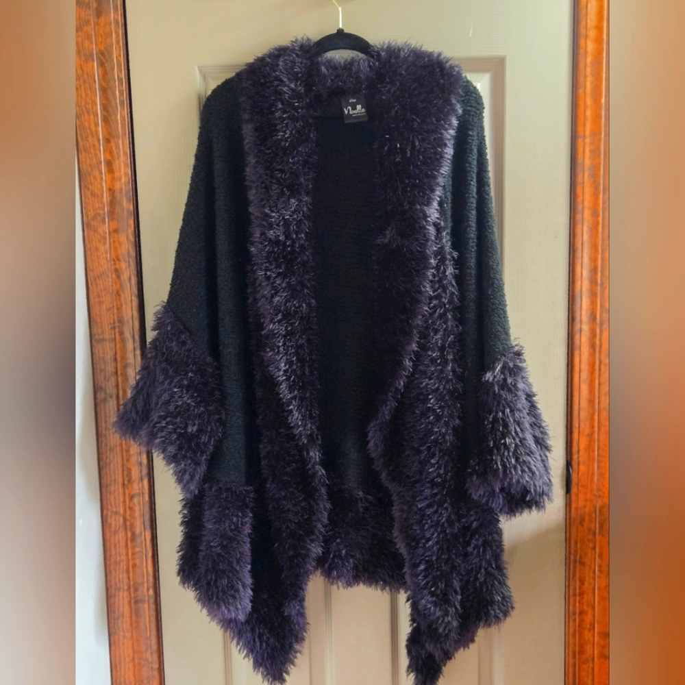 Noelle FAUX FUR CAPE